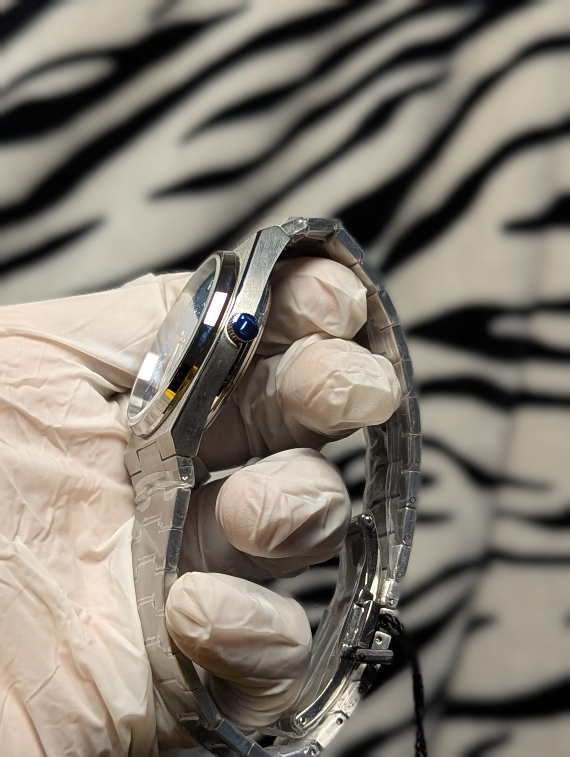 TISSOT PRX AUTOMATIC - Image 3